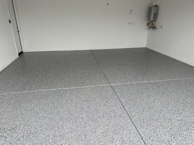 Finished polyaspartic garage floor coating, gray chip flake — Gilbert, AZ